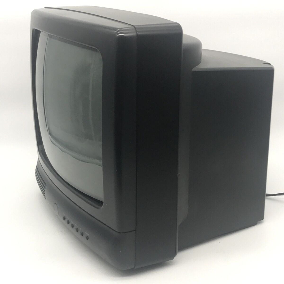 General Electric GE 13 Inch Color TV 13GP211A CRT Retro General Electric GE 13 Inch Color TV 13GP211A CRT Retro