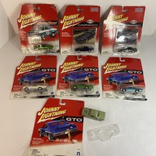 6 New On Card Johnny Lightning Die Cast 1:64 Plus Extra - GTO CAMARO MORE Look 