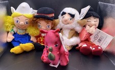 Disney Store MINI Plush Beanie  Set of 5 - IT'S A SMALL WORLD  MWT