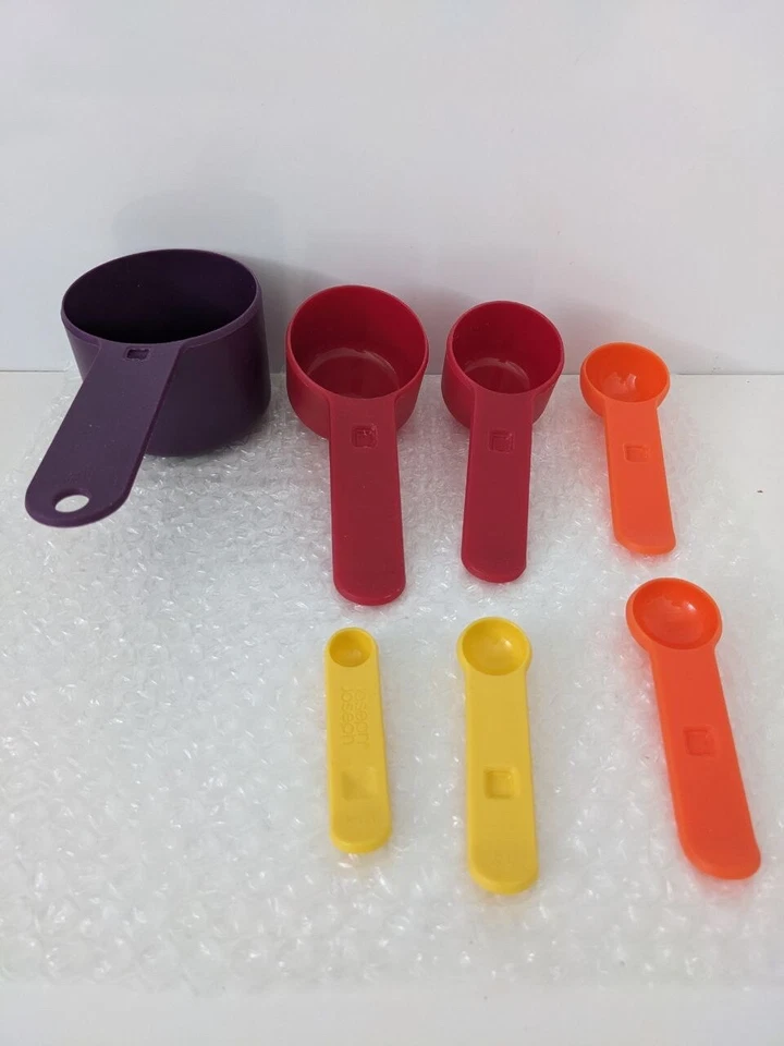 Joseph Joseph - Juego de vasos y cuchara medidores Foto 2 de 2
