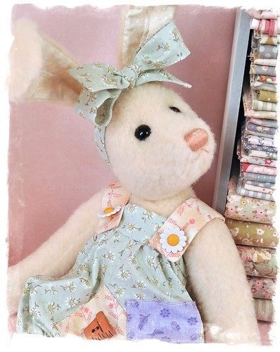 DAPHNE HARE - Sewing Craft PATTERN - Rabbit Cloth Doll Bear Shabby Chic Bunny - Picture 3 of 3