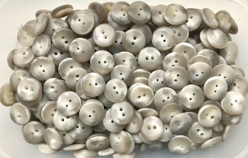 Buttons 20mm 32L Beige Cream Swirl Effect 2 Hole Craft Sewing Button (W756) - Picture 10 of 24