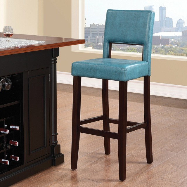 Trisha Yearwood Kitchen Island And Two Stools Dining Room