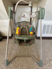 Vintage Graco Open Top Automatic Plaid Baby Swing With Mobile Easy Entry