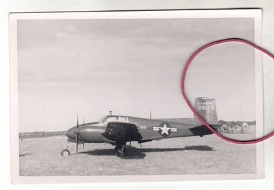 PHOTO FOTO  FLUGZEUG BEECHCRAFT