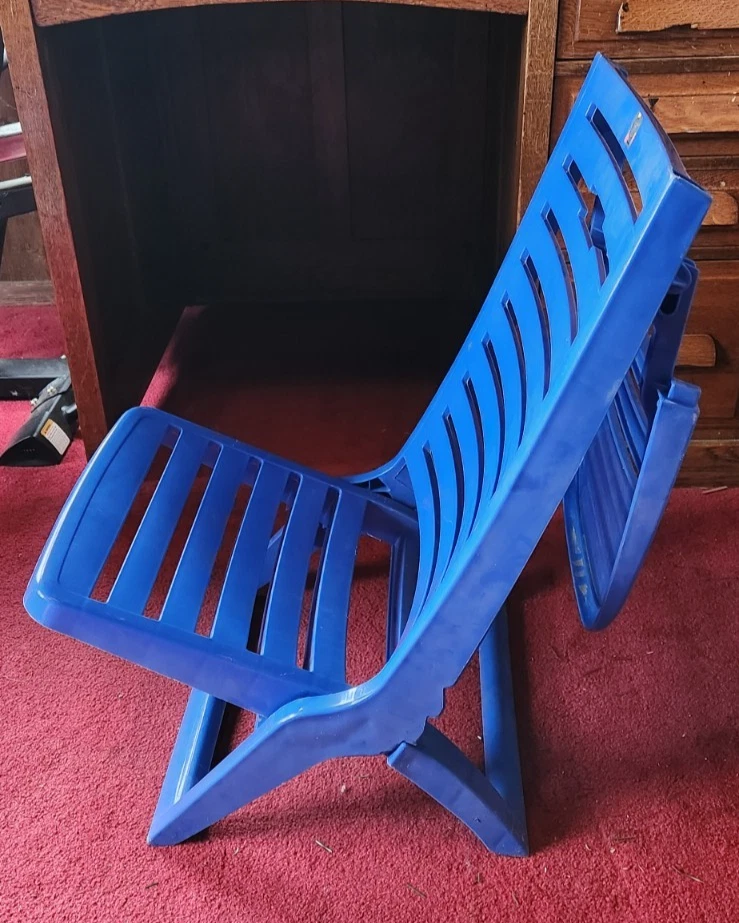 Buffalo Bills足球尾门椅-塑料蓝色可折叠(官方) — 第 3/4 张图片