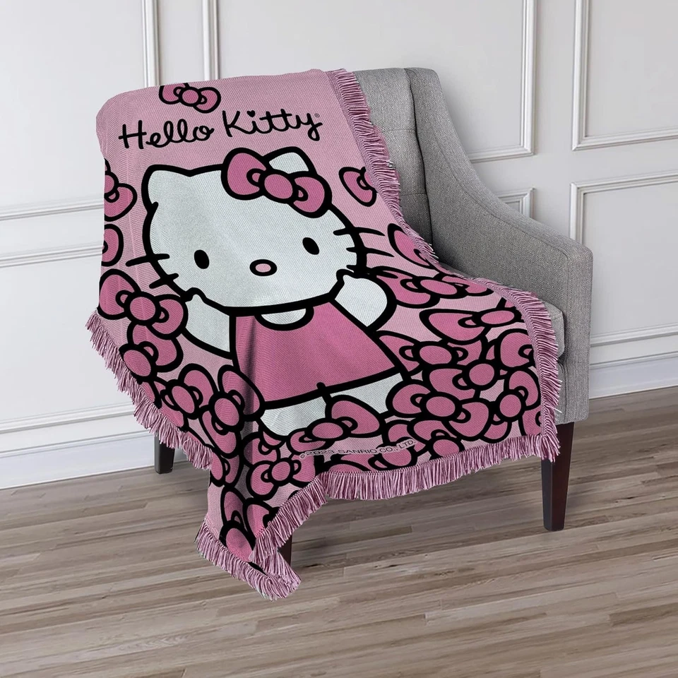 Lanzamiento de jacquard a lunares Hello Kitty, 46" x 60" Foto 4 de 4
