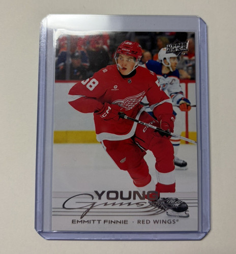 2025-26 Upper Deck Young Guns Emmitt Finnie #494 rookie card