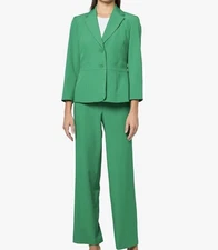 Le Suit Women’s Jacket/Pant Suit White Size 24W NWT $225 – Elegant Formal Set