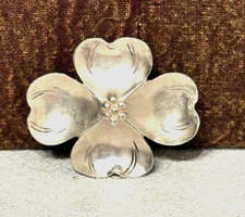 Vintage STUART NYE Hammered Sterling Silver Dogwood Blossom Brooch, N. Carolina