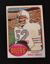 1976 Topps Robert Brazile Rookie (HOF) Card #424 near mint (see scan). rookie card picture