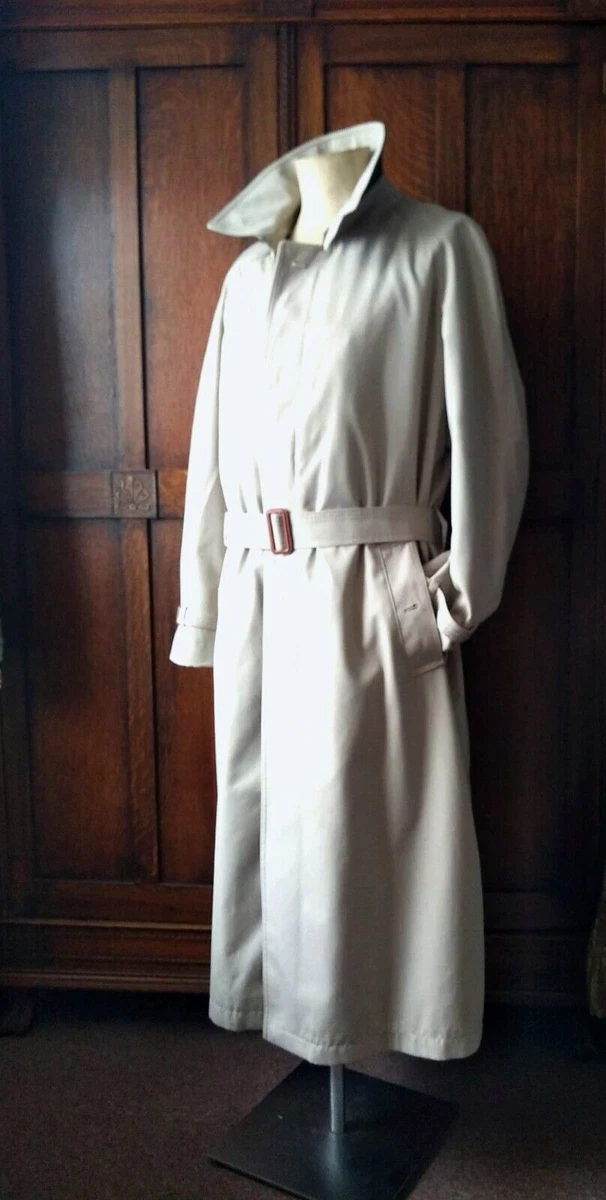 C A Canda vintage trench coat mac. Beige stone. Men s UK 40 ins