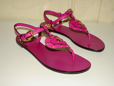 トリーバーチ　TORY BURCH サイズ7.5 NIB Tory Burch size 7.5 magenta leather studded heart flat