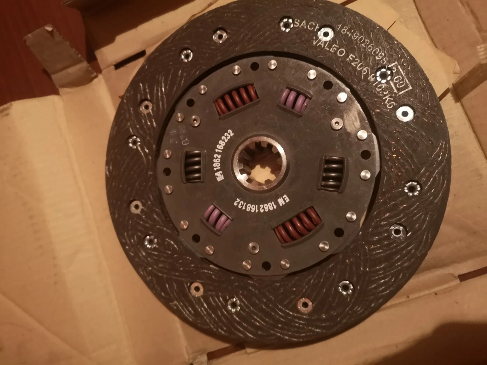 Sachs Clutch Part 1862168132 &ndash; Organic Universal Fitment: No Placement on Vehicle: Front Transmission Type: Manual Brand: Sachs Number of Teeth: 10 Item Diameter: 228 thumbnail 4