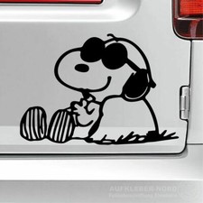 Aufkleber Snoopy 30x21cm Sonnenbad Stein B111 Laptop Auto Heck Sticker Wohnmobil