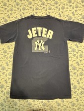 Vintage Derek Jeter New York Yankees Majestic T Shirt Men s Small Navy Faded Y2K