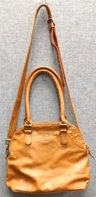 WANDERER'S TRAVEL CO TAN LEATHER BAG The Vancouver