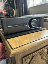 Sanyo PLV Z3 Home Cinema Prjector