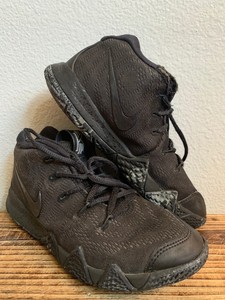 kyrie 4 light purple