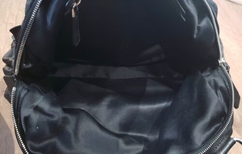 MIU MIU Made In Italy Black Leather Layer Tab Fringed Gathered Slouchy Tote Bag - Bild 12 von 12
