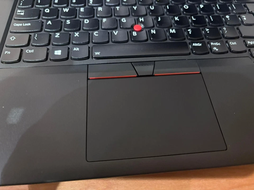 Lenovo thinkpad 20KMS0SW00 AMD PRO 8GB 256GB SSD 14" Screen no battery - Image 4 of 4