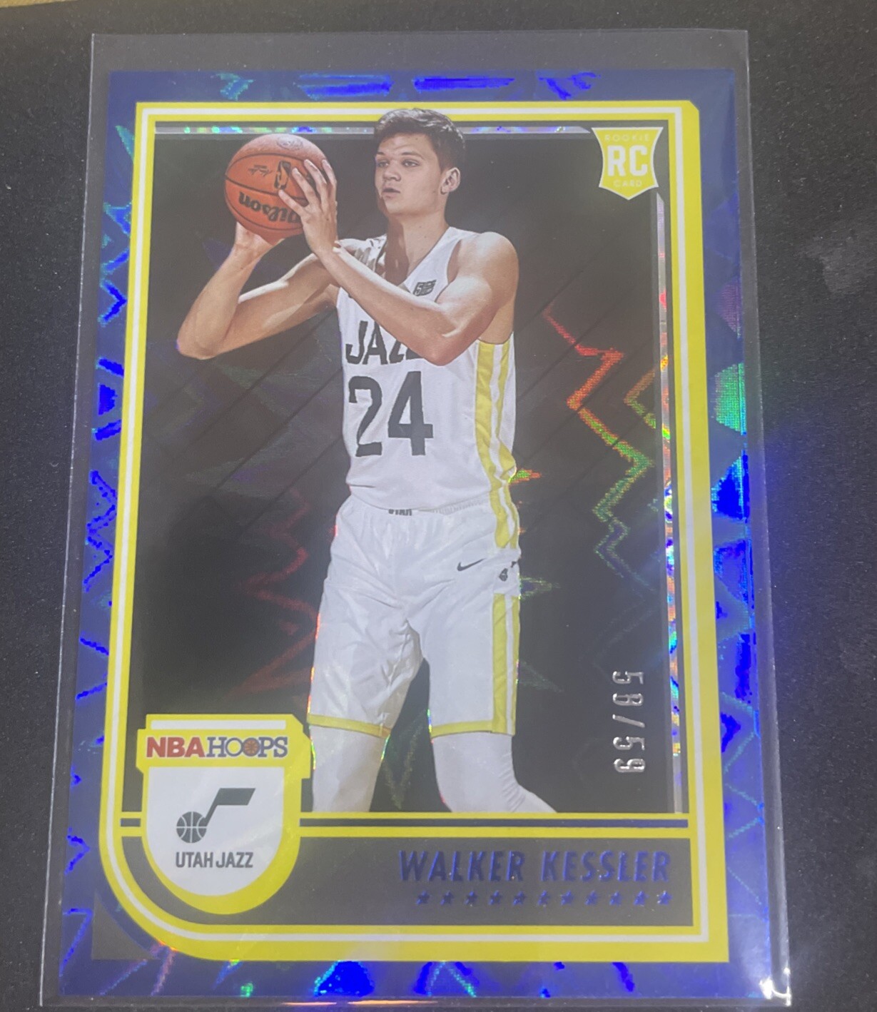 2022-23 Panini NBA Hoops - Rookies Blue Explosion #252 Walker Kessler /59 (RC)