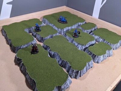 Wargaming Terrain - Large Box Set of Platform Hills Grass Finish