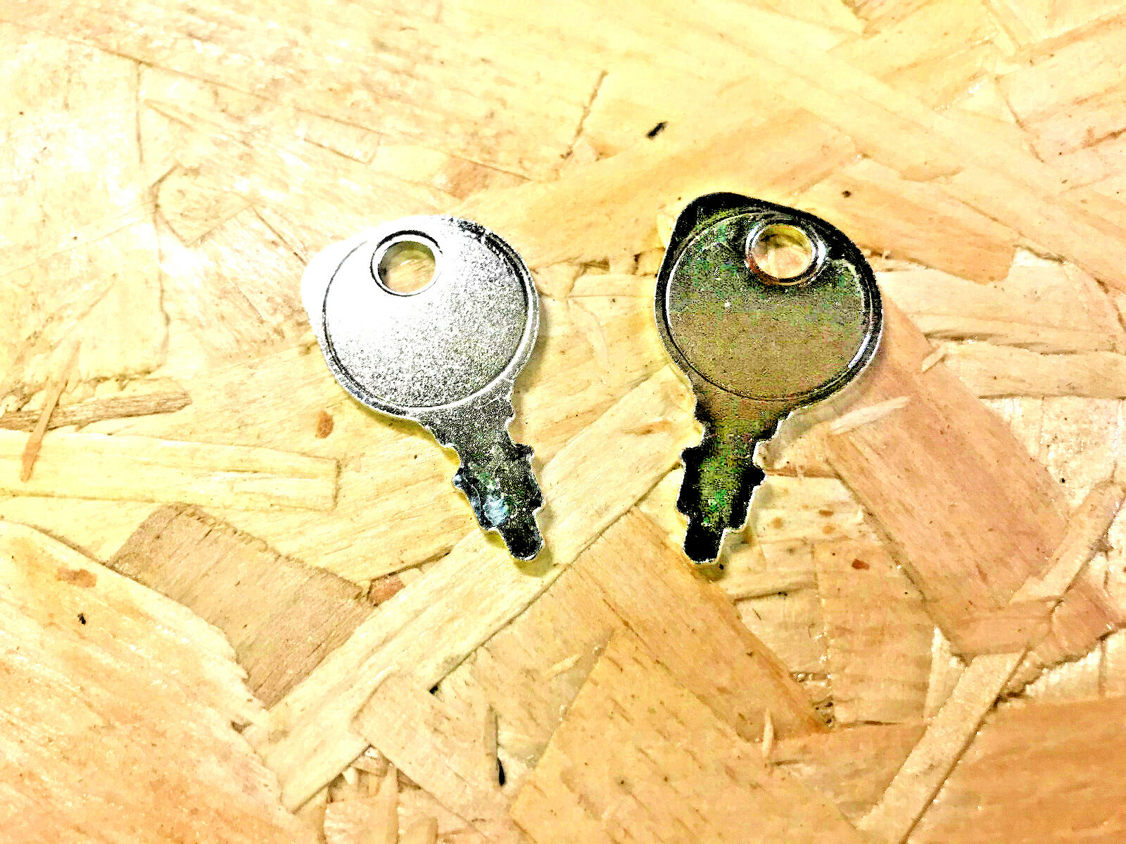 2 x Indak type Ignition Keys Fit WESTWOOD MOUNTFIELD HAYTER Lawn Tractors