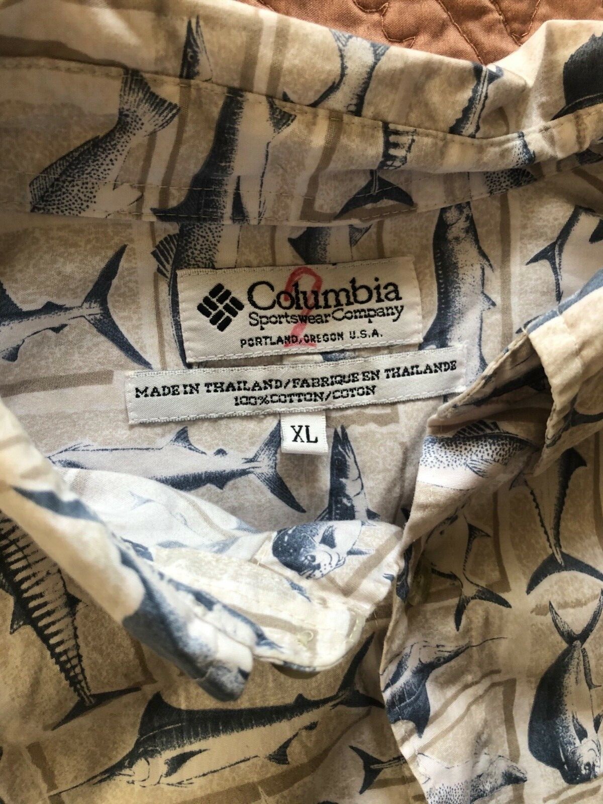 Columbia fish pattern button down polo - image 2