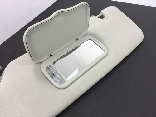 2008-2016 Dodge Caravan Town & Country Driver Sunvisor Homelink CLEAN & READY - Picture 3 of 12