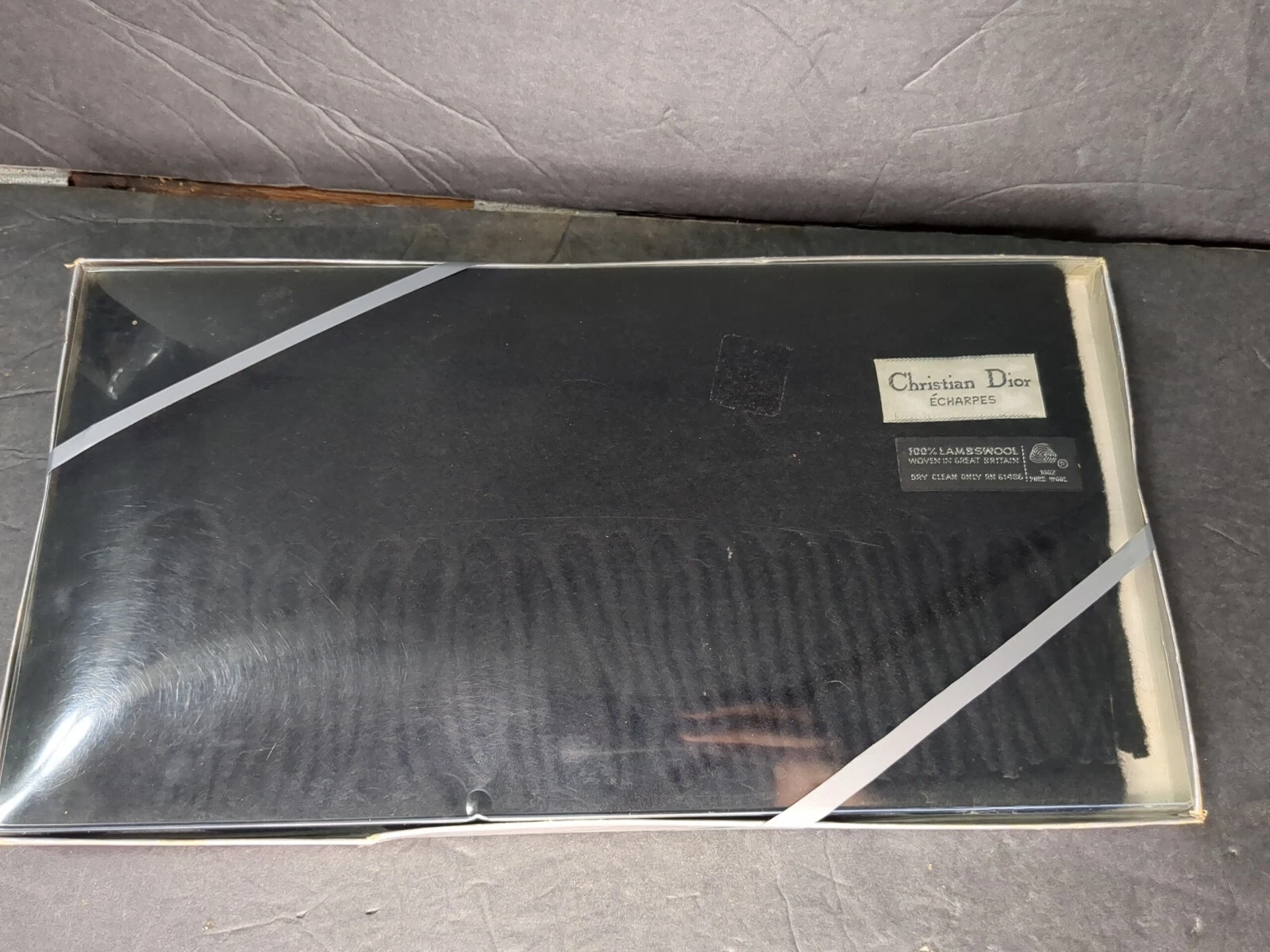 Foulard Christian Dior echarpes noir 100% pure laine agneau fabriqué en Grande Bretagne 