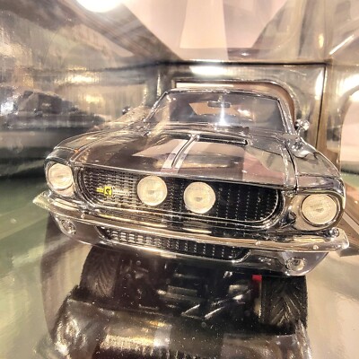 1:18 Scale Diecast 1967 Shelby Mustang GT500 