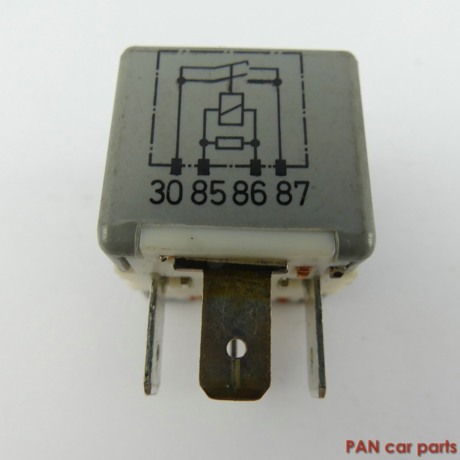 Foto 7 di 8