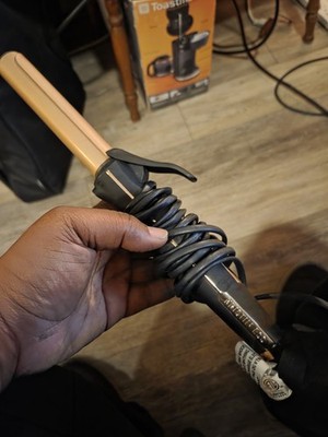   Kristin Ess Ceramic 1 1/4  Curling Iron (Black/RoseGold)  AS SHOWN 