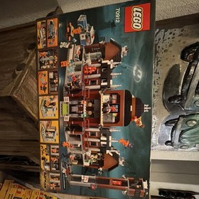 LEGO The Batman Movie Arkham Asylum 70912, 1628 Pieces, Batman