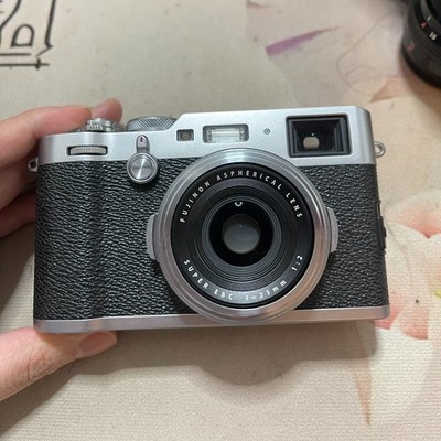 Fujifilm X100F 24.3 MP APS-C Digital Camera w/23mm f2 Lens Tested Built-in Wi-Fi