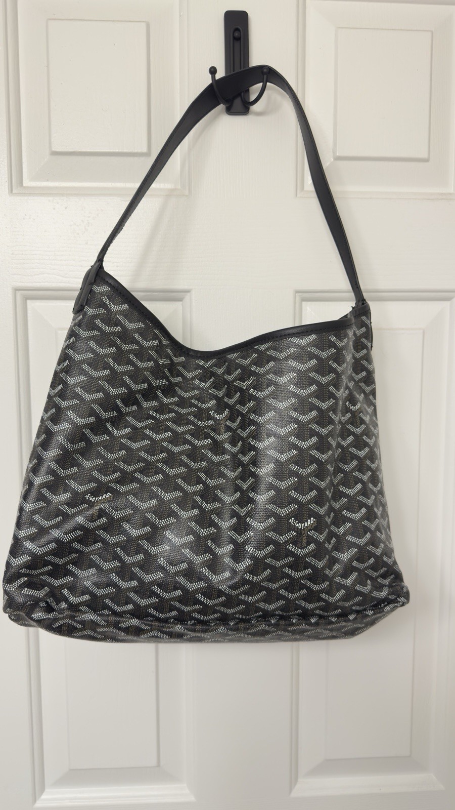 Black Chevron Pattern Coated Canvas Shoulder Bag … - image 2