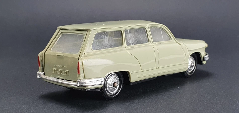 ANCIEN NOREV # 17 - PANHARD 17 BREAK - PLASTIQUE - PL17 TIGRE - NEUF BOÏTE - Photo 3/4