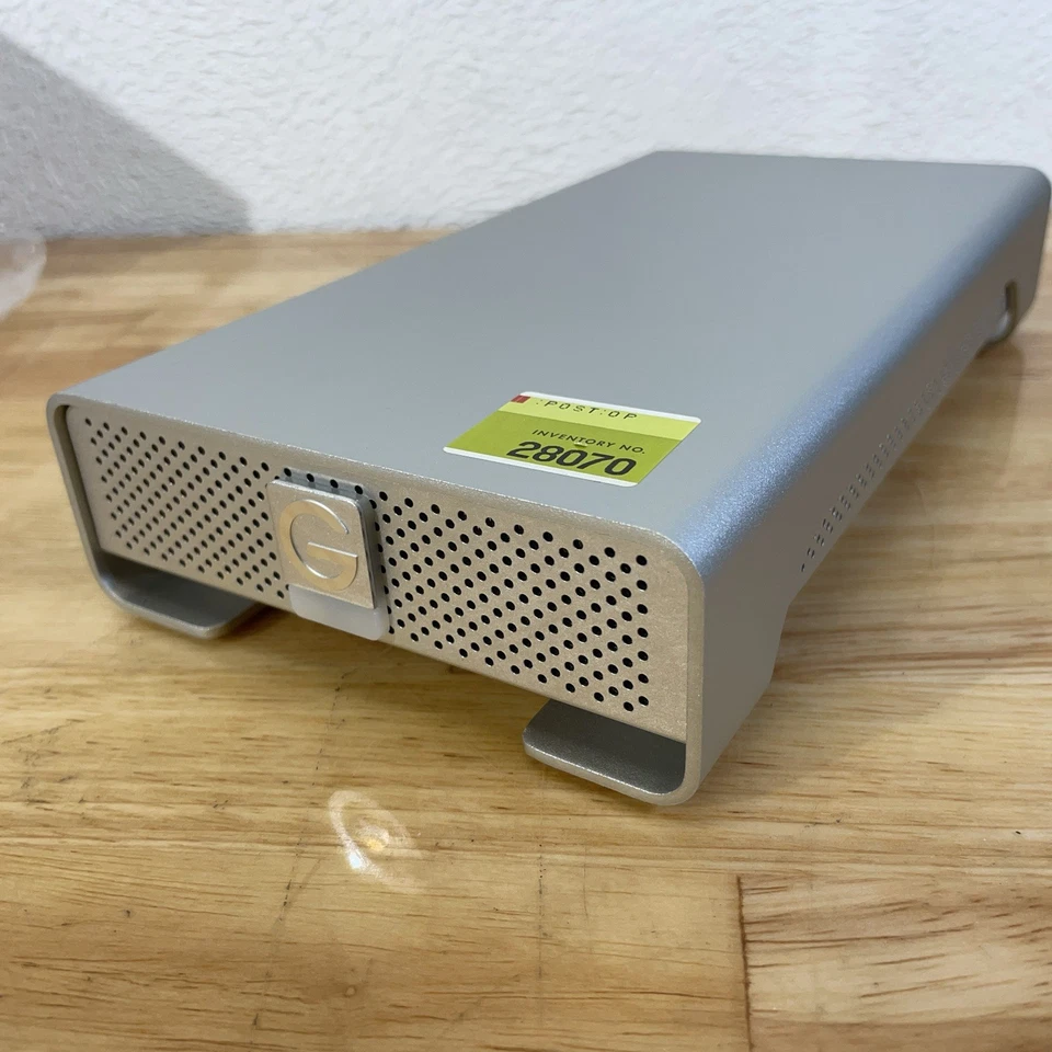 G-Technology 1TB G Drive External HD - eSATA 3GB/FW800/400/USB 2 *Mac Formatted - Image 3 of 4