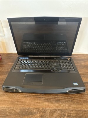 Alienware M17X R4 laptop Intel I7-3630QM 2.40ghz 8GB Ram 500GB GeForce Gtx 660