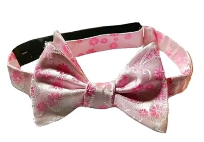 NEW Silk Paisley Bowtie. Handmade Self-tying Adjustable Up to 18'' Neck