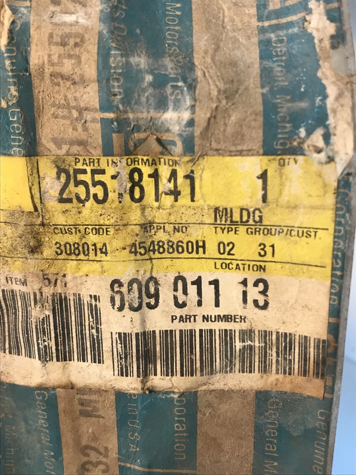 Nuevo de Lote Antiguo Buick LeSabre Electra Estate Wagon Parte Inferior Delantera Izquierda Guardabarros Borde GM# 25518141 Foto 2 de 4