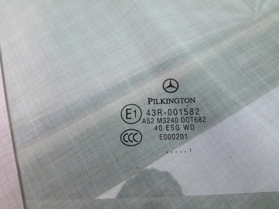 2008-2011 Mercedes Benz C300 W204 Window Glass OEM Front Right Passenger Door Foto 3 de 4
