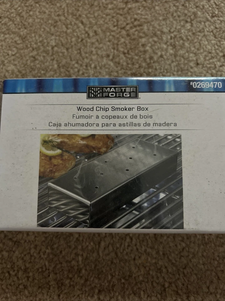 Caja ahumadora Master Forge de acero inoxidable con tapa con bisagras ventilada parrilla de gas o carbón Foto 2 de 4