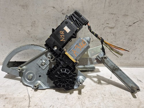 Volkswagen Golf Rear Window Regulator Motor Left N/S 1998 MK3.5 OEM Convertible - Picture 2 of 15