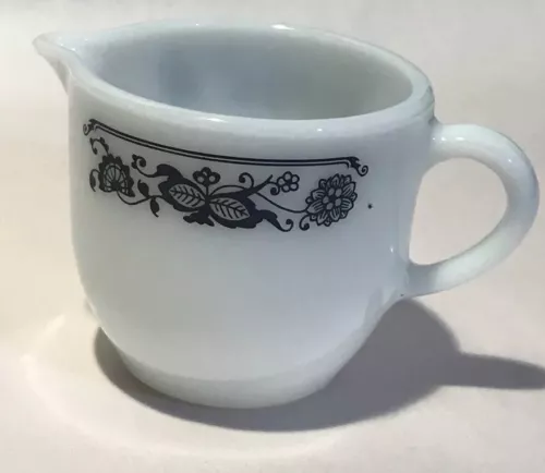 MCM PYREX TABLEWARE  Mini Creamer - Corning/ Corelle Old Town Blue Onion EUC