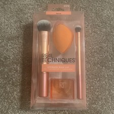 Real Techniques Ultimate Base Set Concealer Foundation Beauty Blender NIB