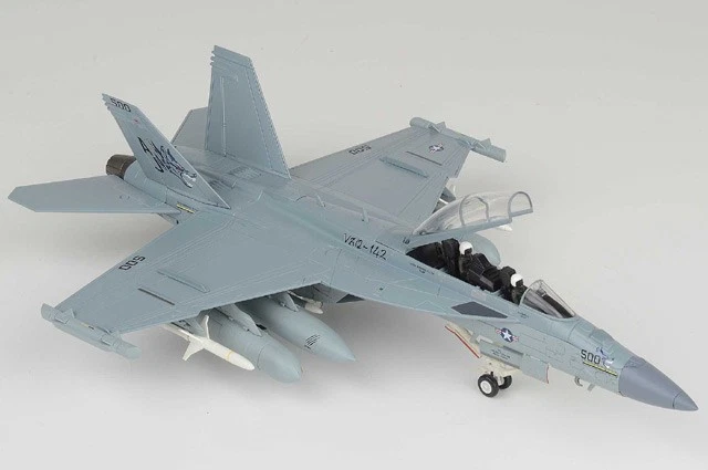 HA5158 Hobby Master EA-18G Growler 1/72 Modelo AJ500 USN VAQ-142 Lobos Grises Foto 2 de 2