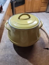 Descoware Bean Pot Cast Iron Yellow