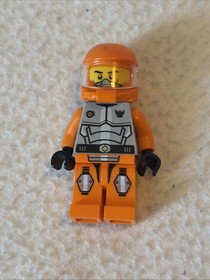 LEGO Space Galaxy Squad: 70701 Swarm Interceptor & 30230 Mini Mech